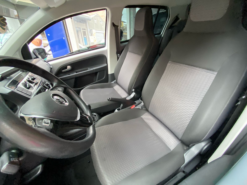 Volkswagen Up! Move Prata
