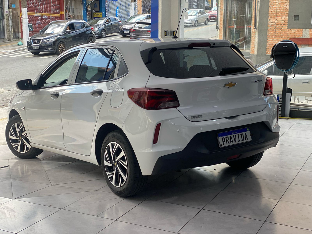 Chevrolet Onix Branco