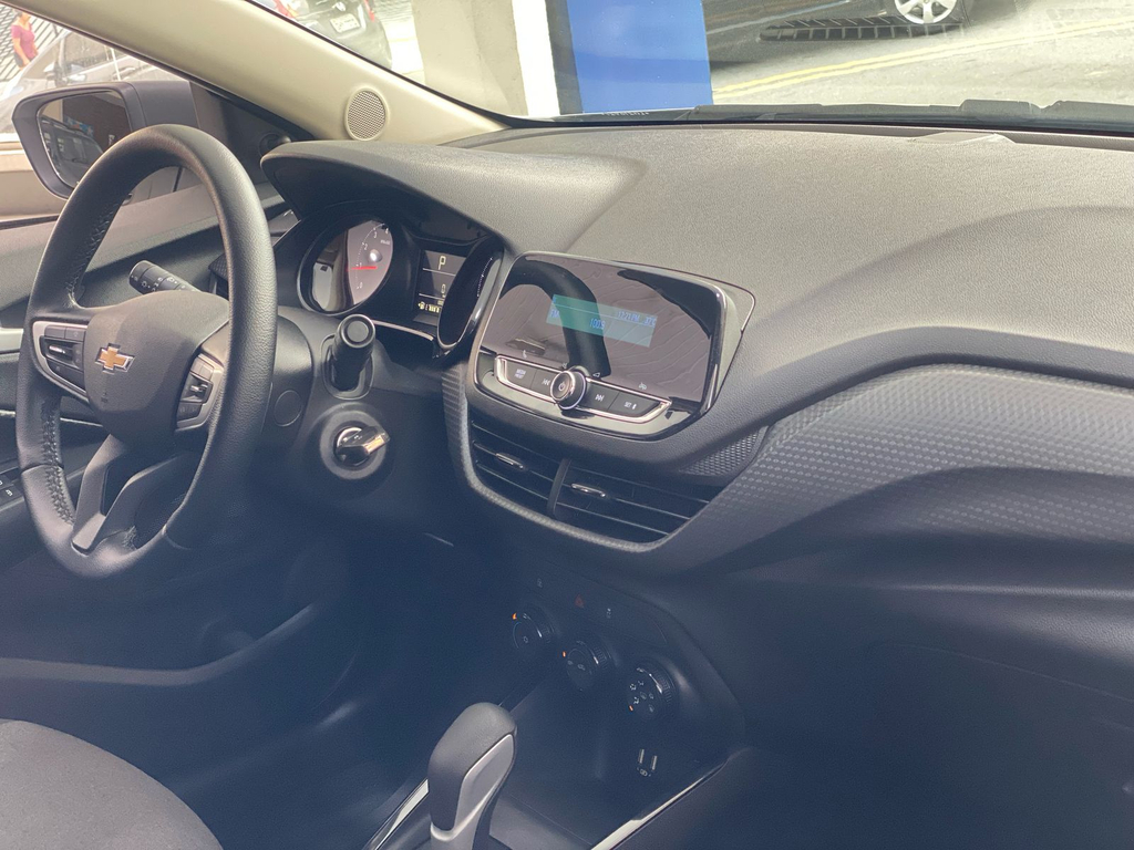 Chevrolet Onix Branco