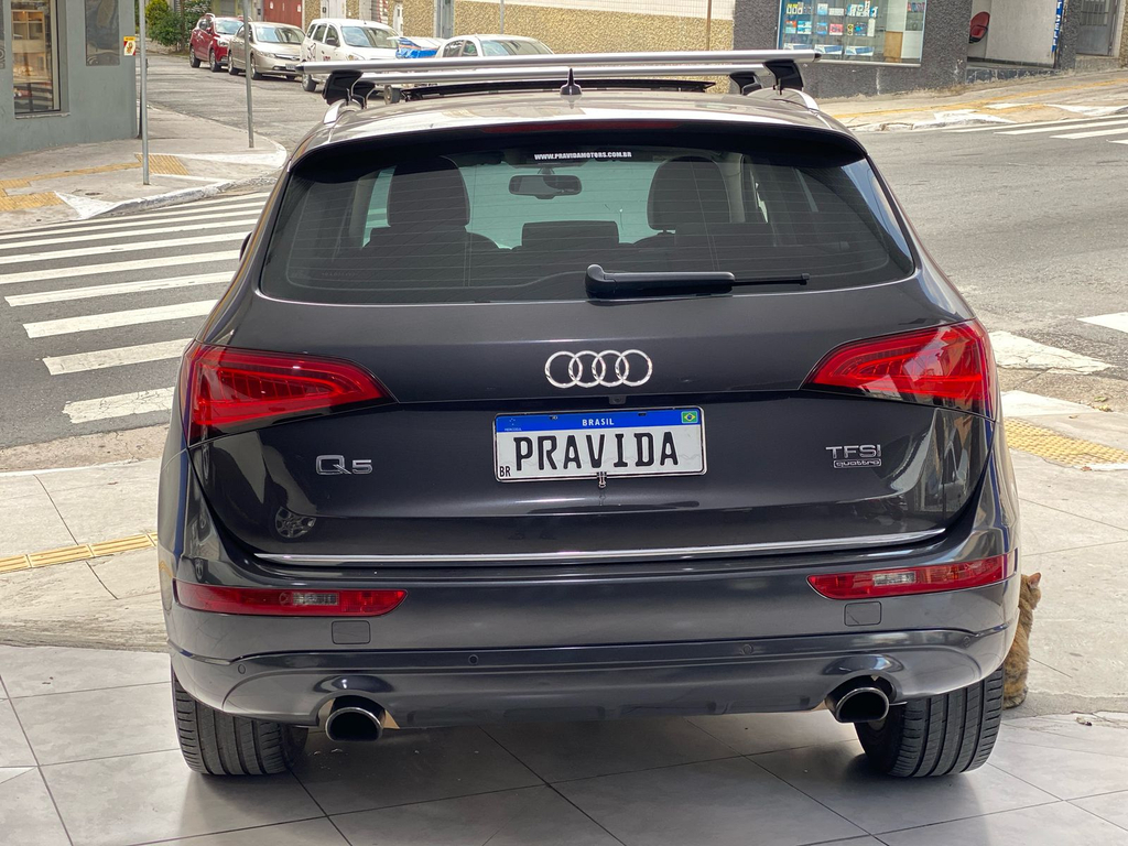 Audi Q5 Cinza