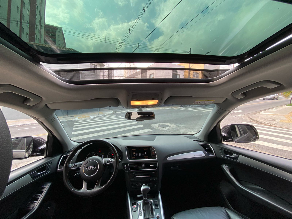 Audi Q5 Cinza