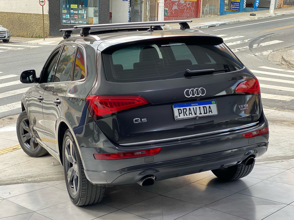 Audi Q5 Cinza
