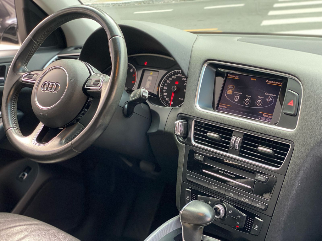 Audi Q5 Cinza