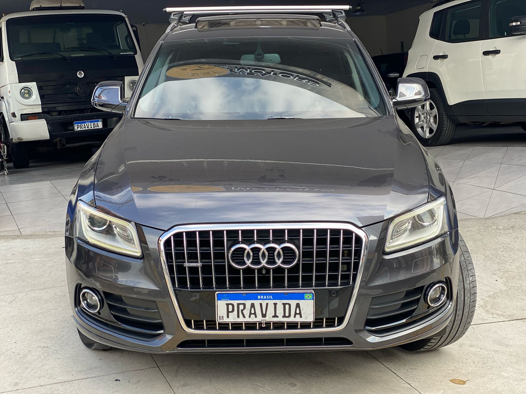 Audi Q5 Cinza