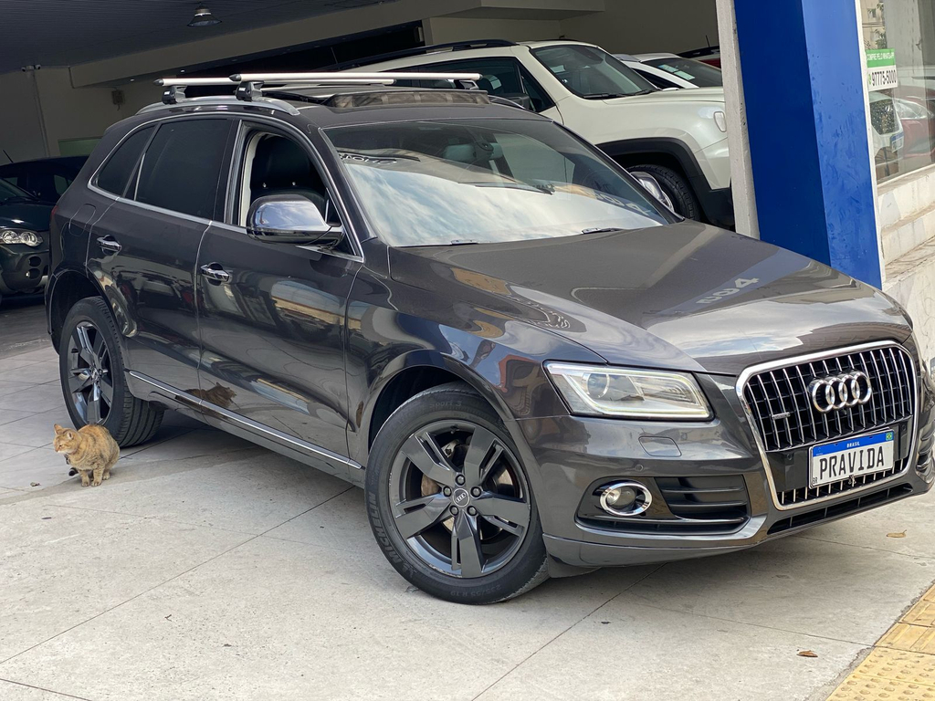 Audi Q5 Cinza