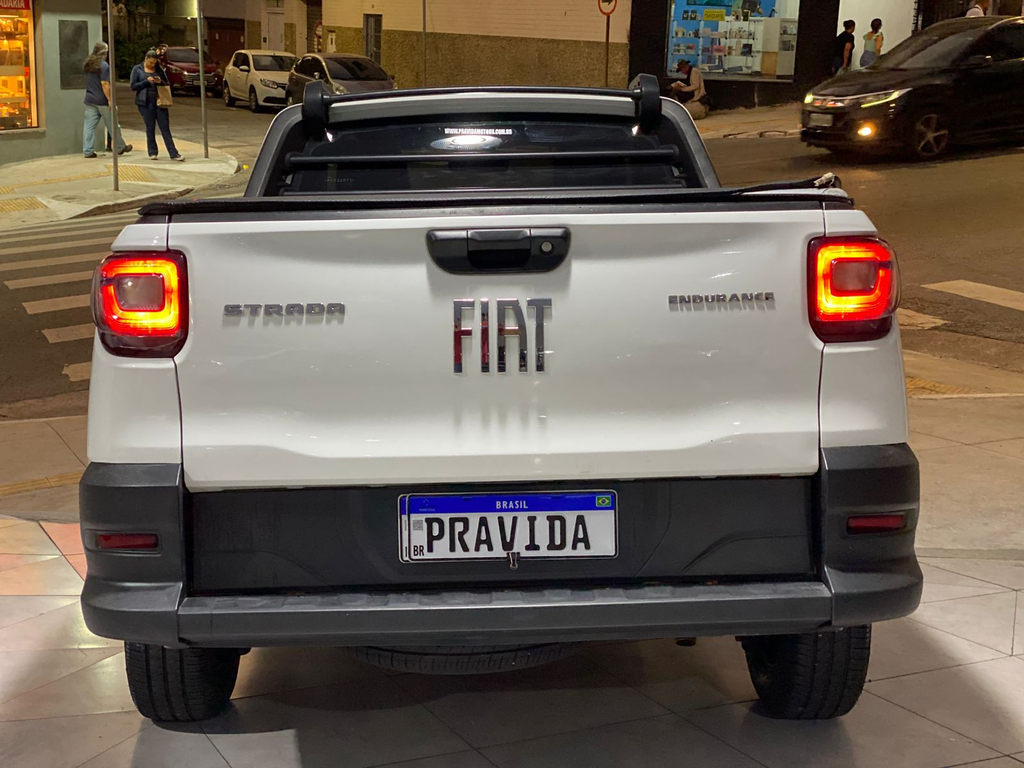 Fiat Strada Branco