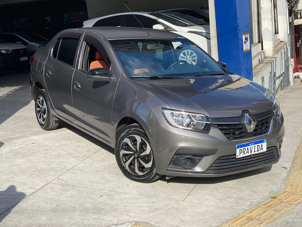 Renault Logan Cinza