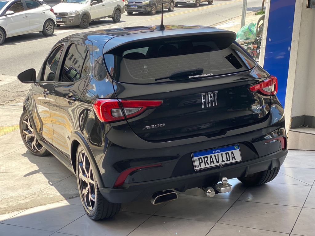 Fiat Argo Preto