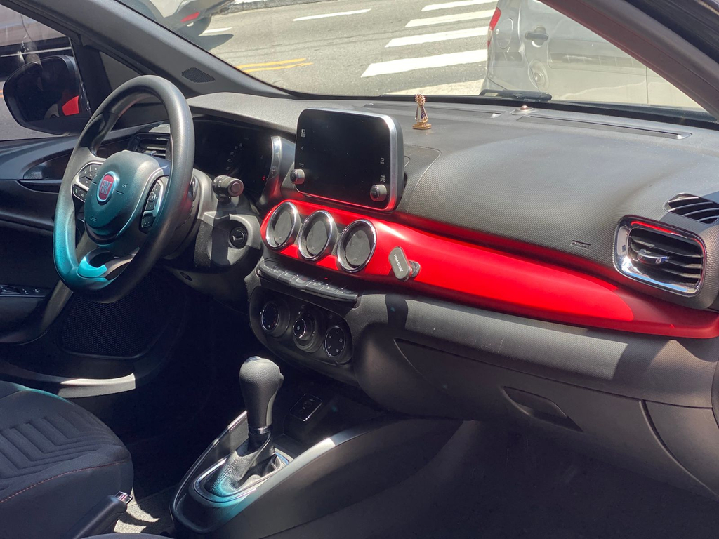 Fiat Argo Preto
