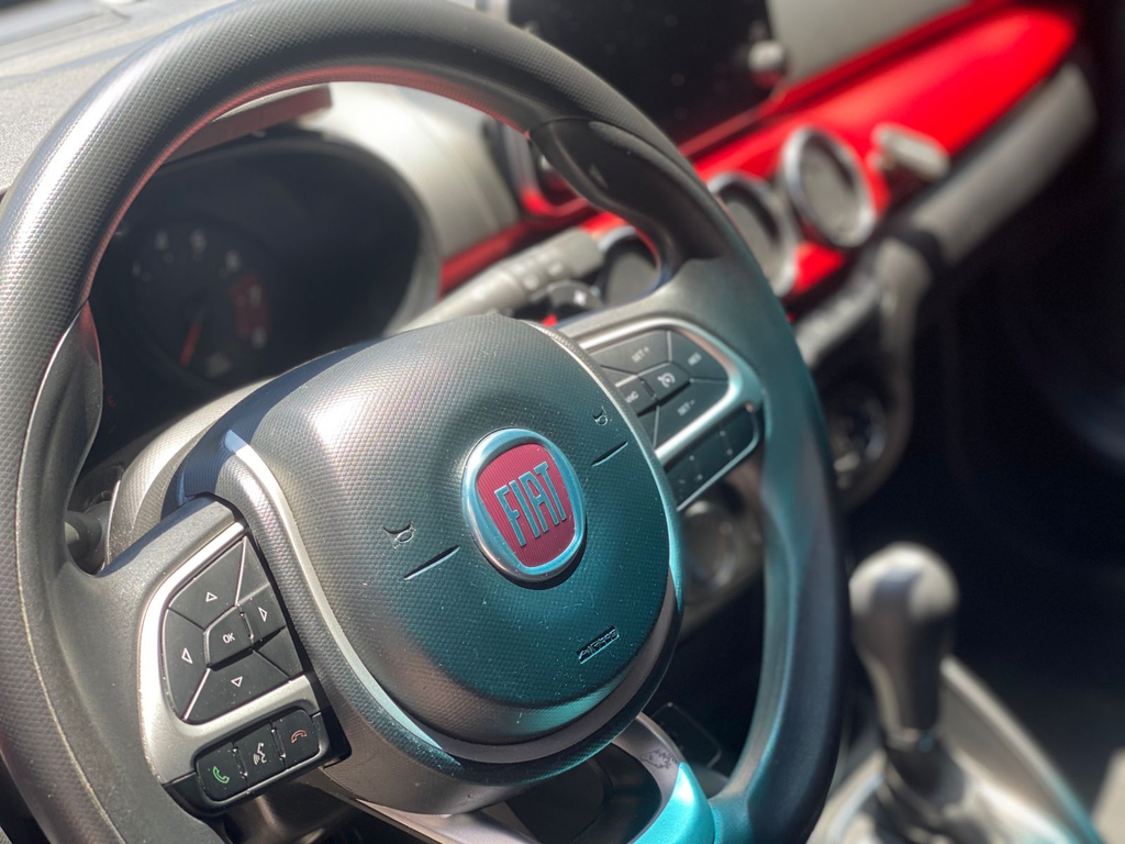 Fiat Argo Preto