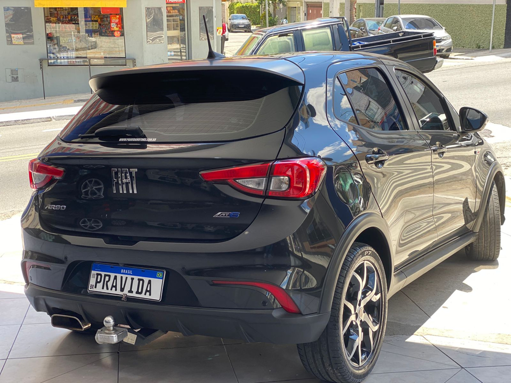 Fiat Argo Preto