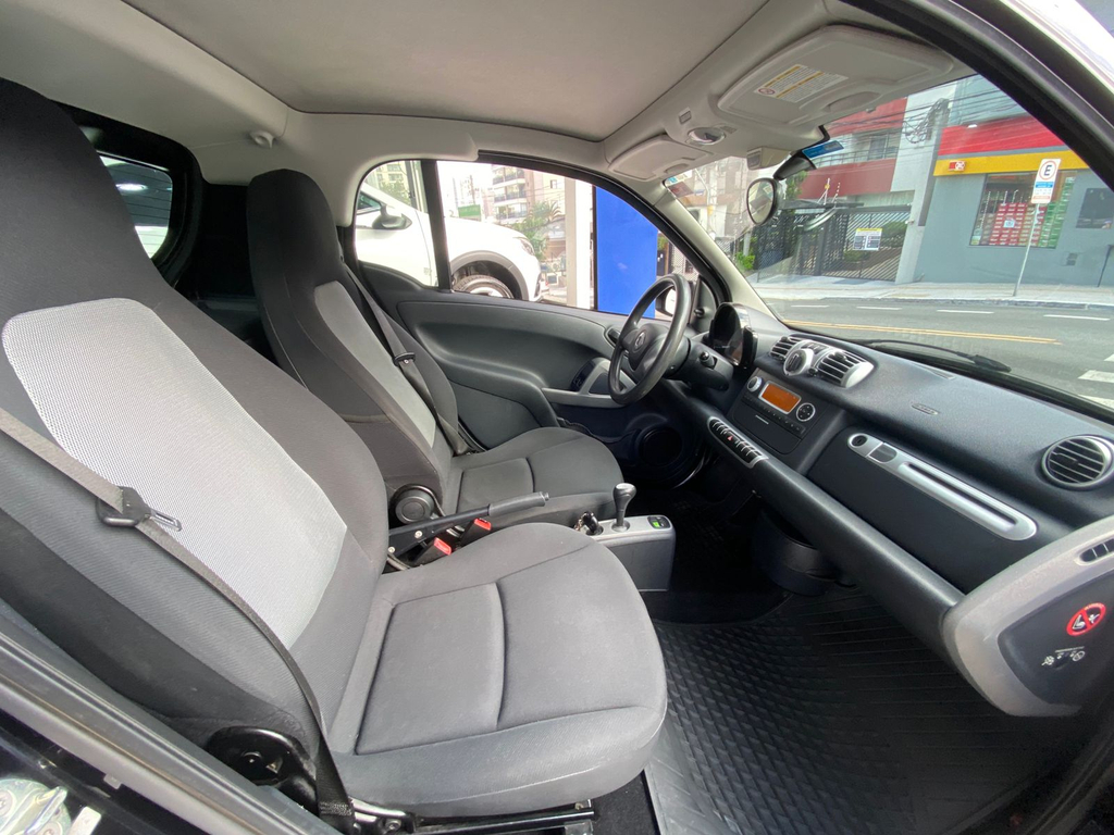 Smart fortwo Coupe Preto