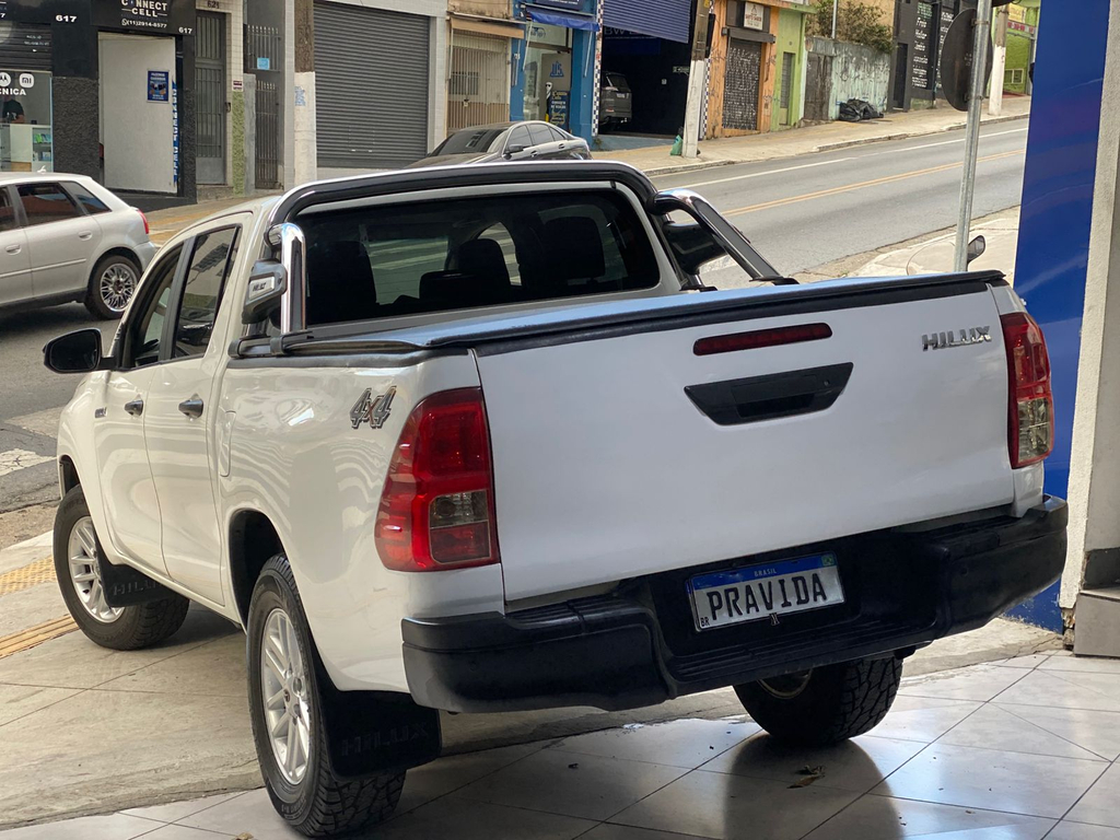 Toyota Hilux Cabine Dupla Branco