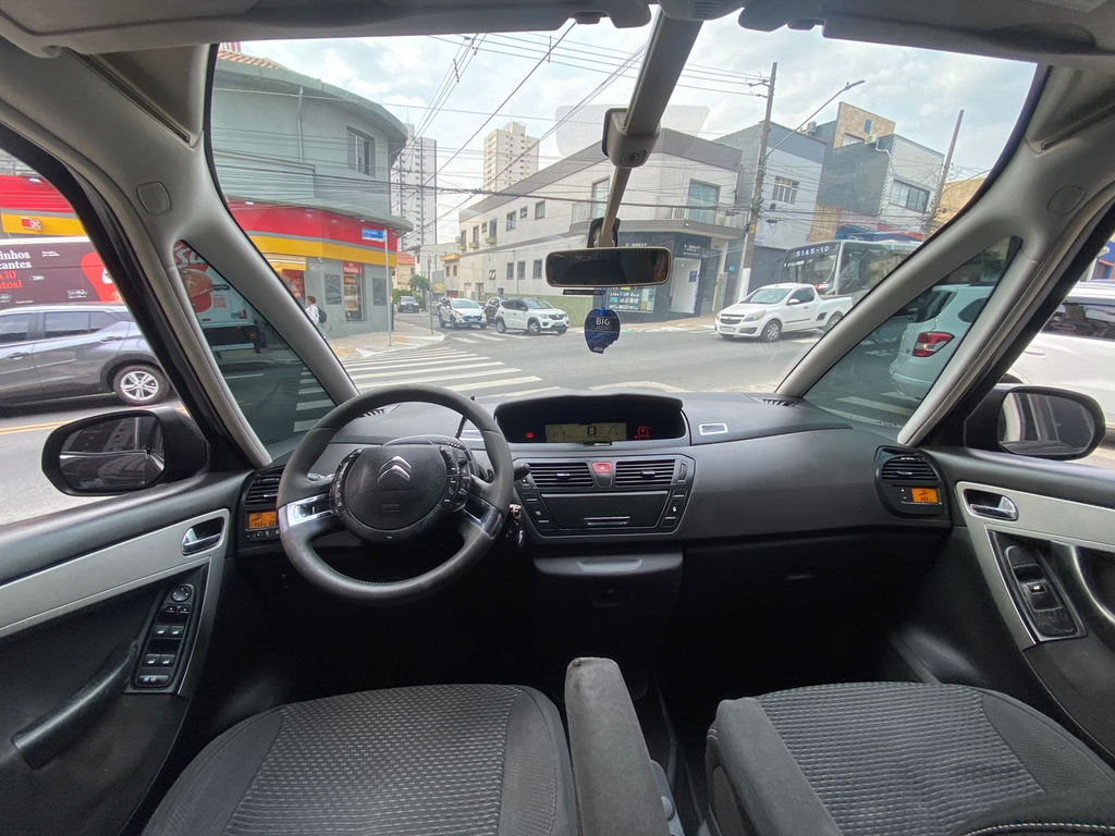 Citroen C4 Picasso Preto
