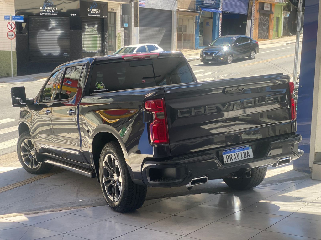 Chevrolet Silverado Cinza