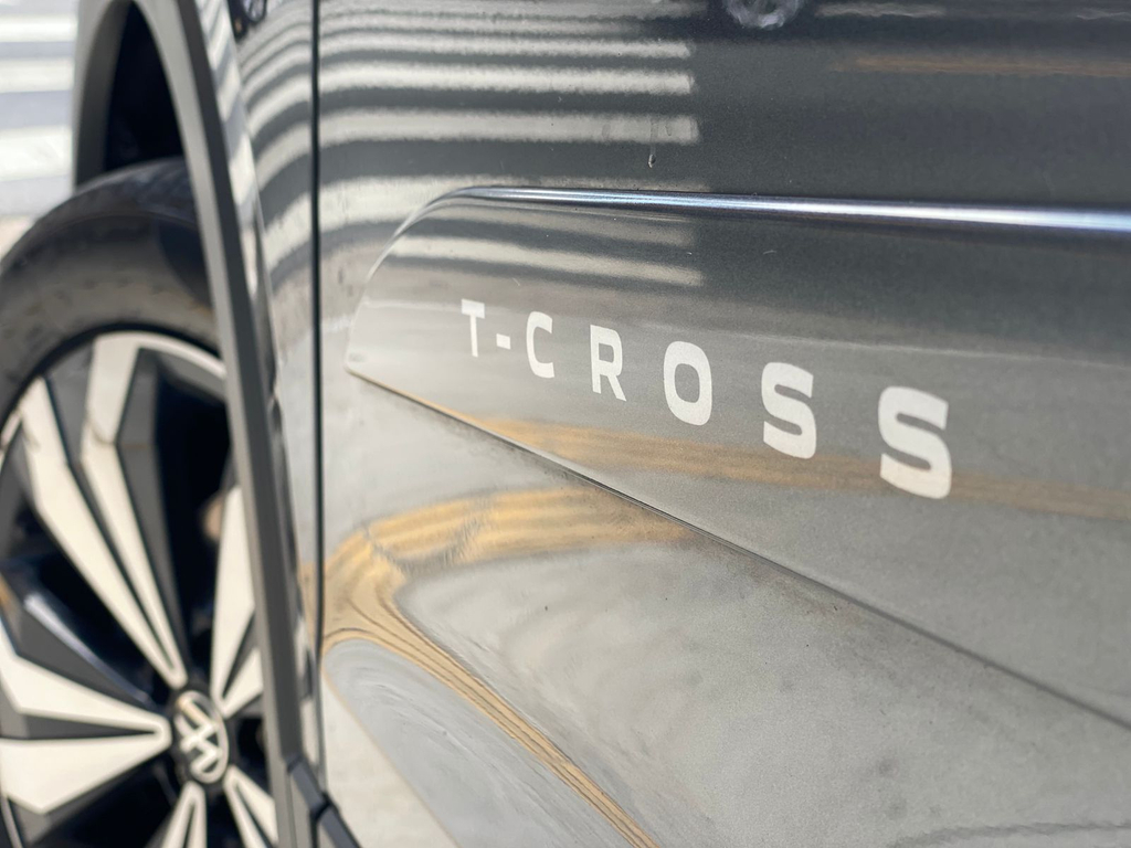 Volkswagen T-Cross Cinza