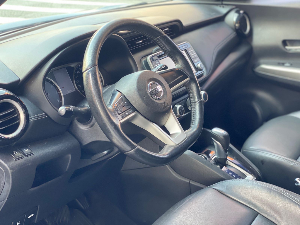 Nissan Kicks Cinza