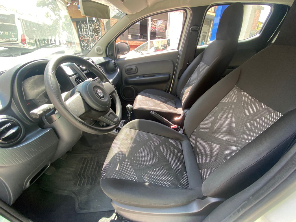 Fiat Mobi Branco