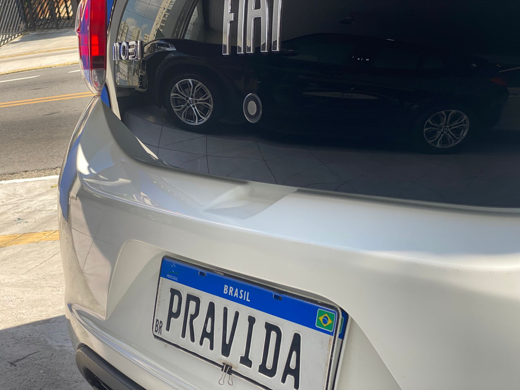 Fiat Mobi Branco