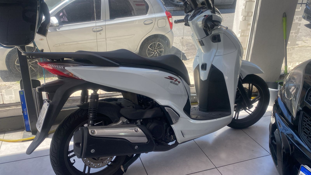 Honda SH 300i  Branco