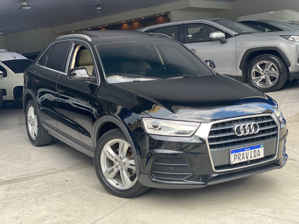 Audi Q3 Preto