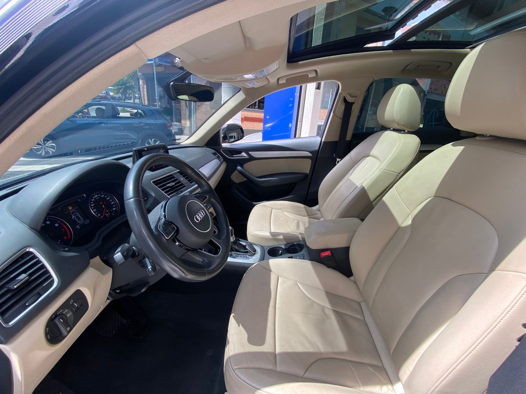 Audi Q3 Preto