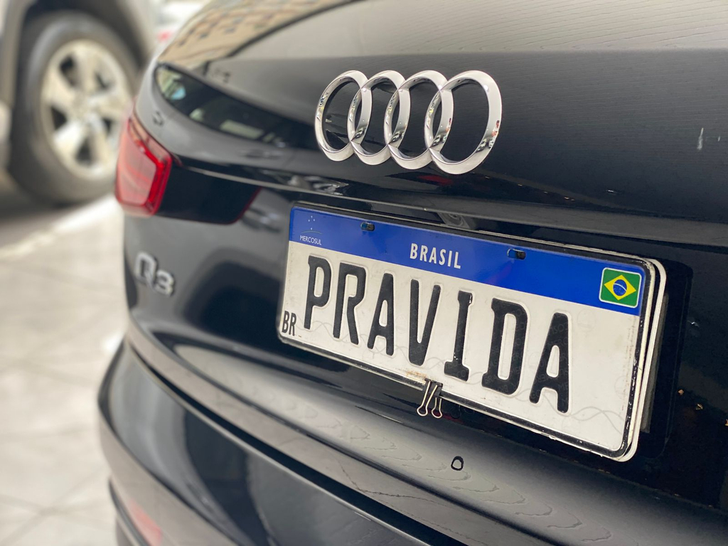Audi Q3 Preto