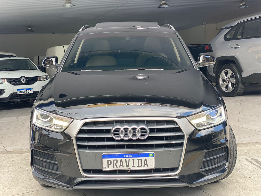 Audi Q3 Preto