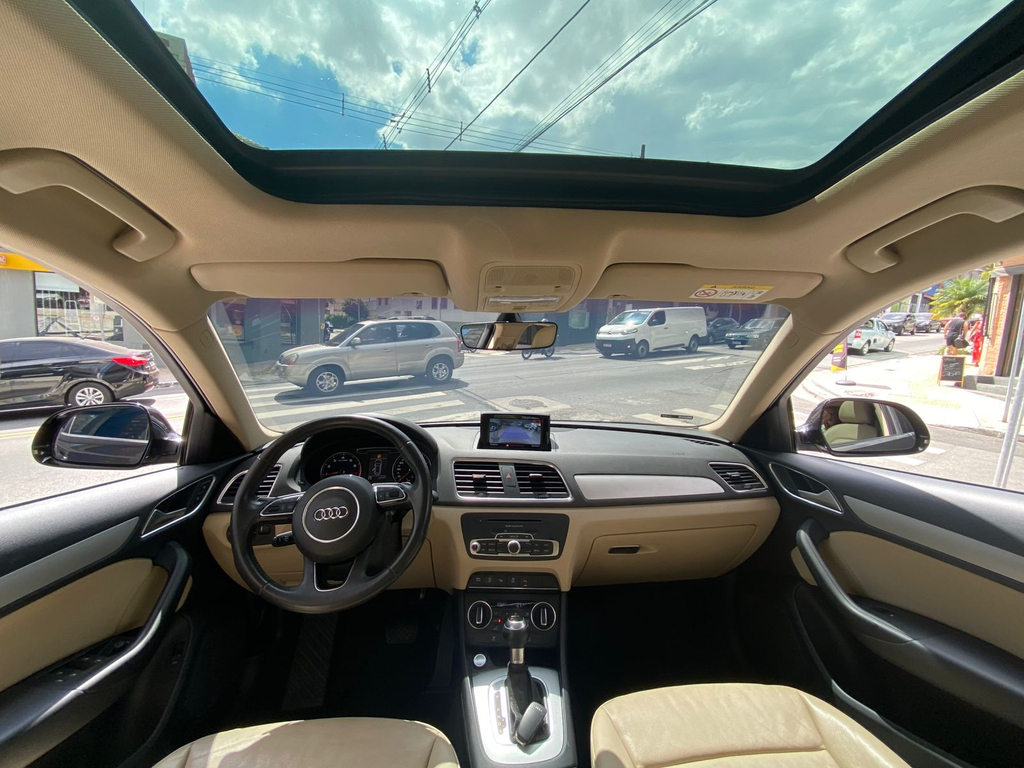 Audi Q3 Preto