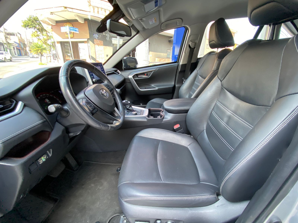 Toyota RAV4 Prata