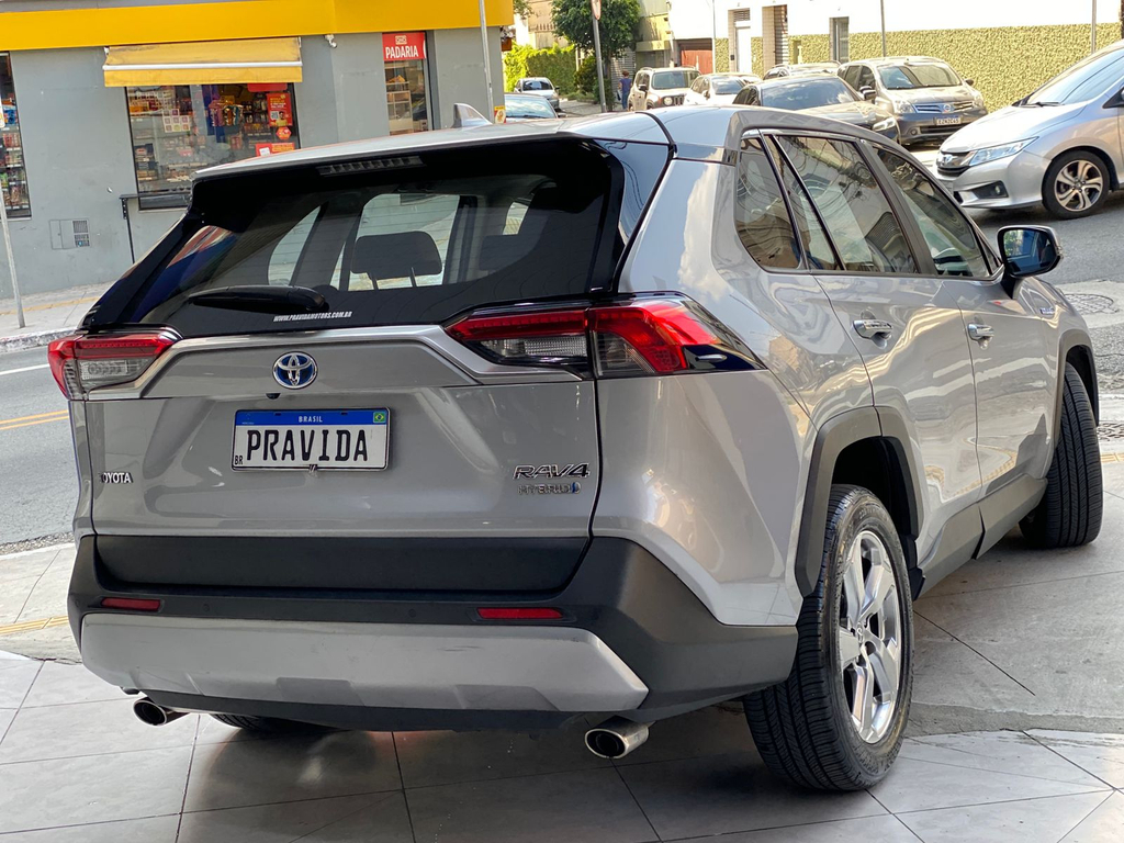 Toyota RAV4 Prata