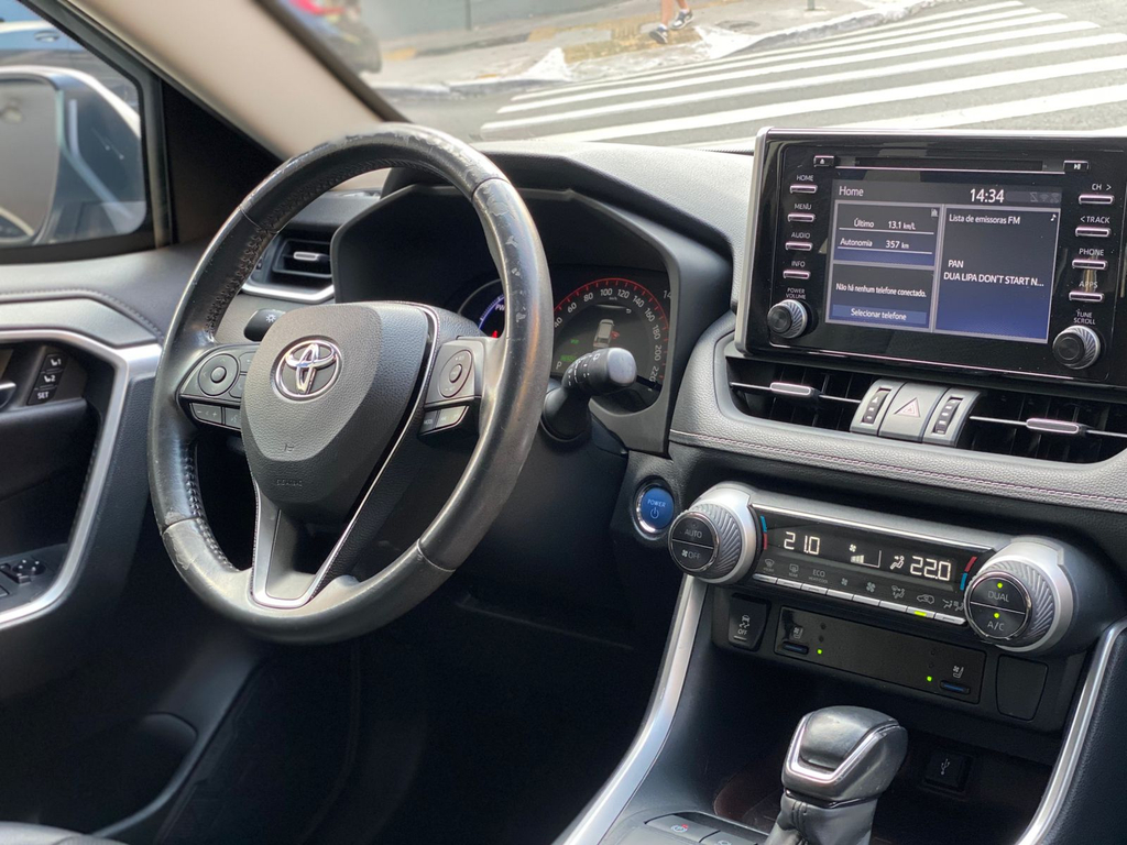 Toyota RAV4 Prata