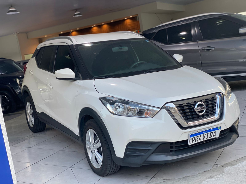Nissan Kicks Branco
