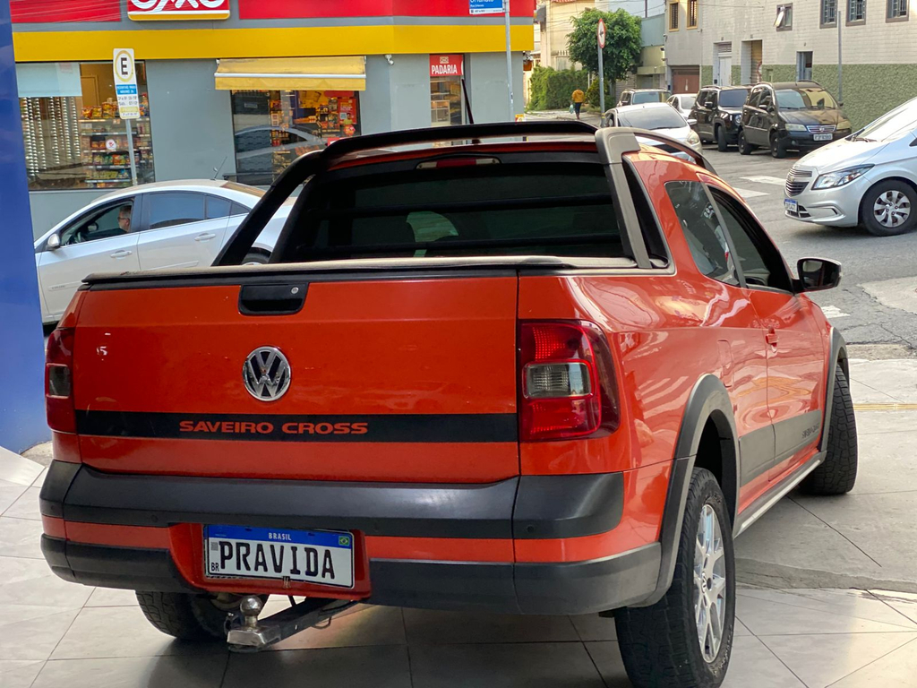 Volkswagen Saveiro Laranja