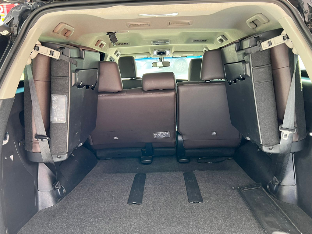 Toyota Hilux SW4 Preto