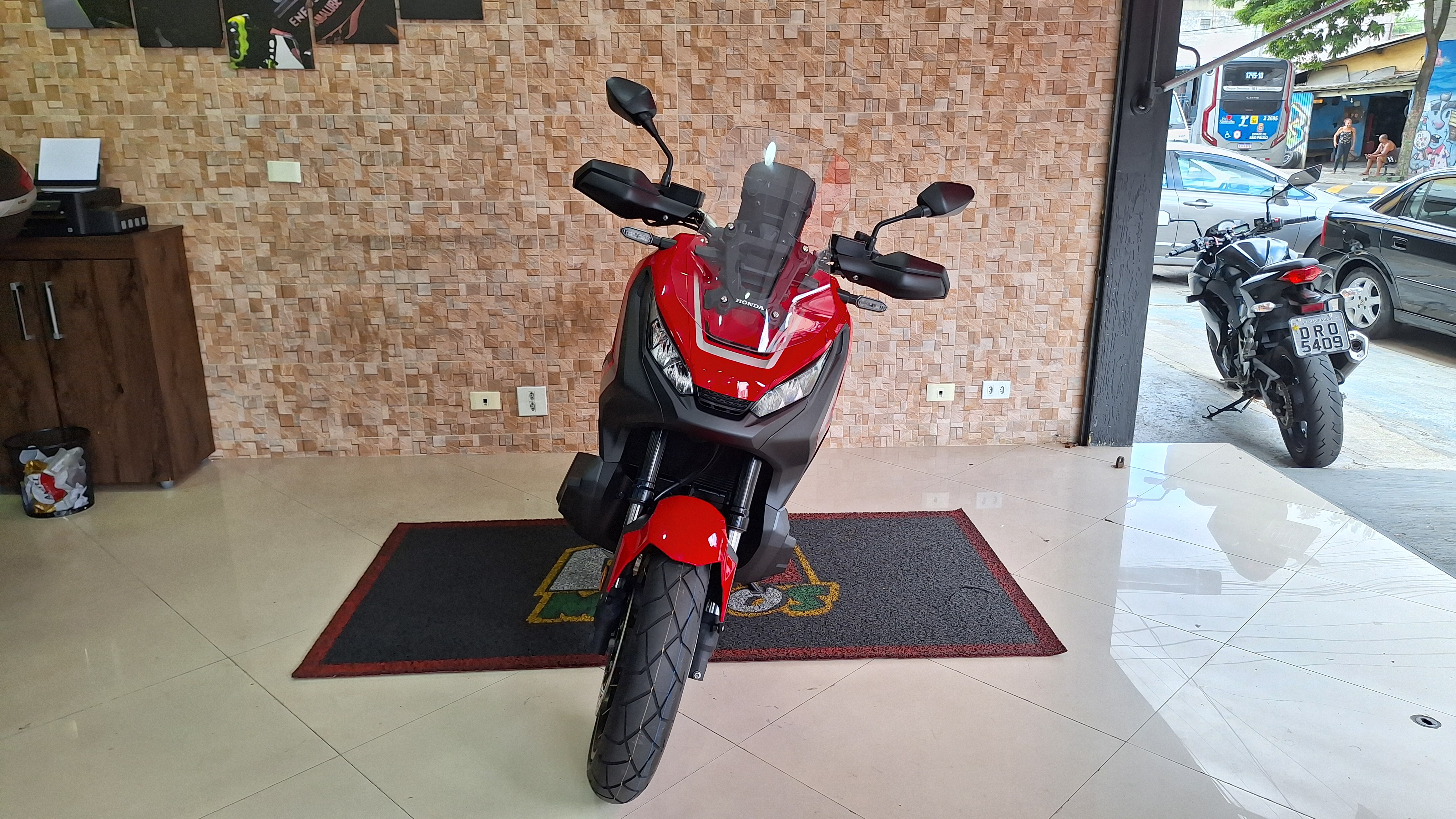 Honda X-ADV Vermelho