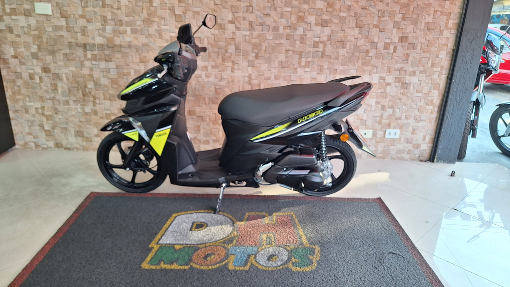 Yamaha NEO Preto