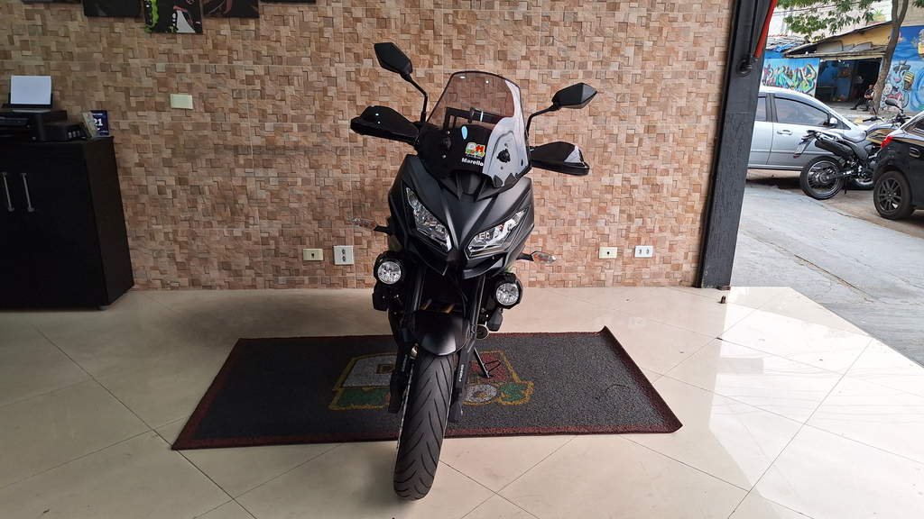 Kawasaki Versys Cinza