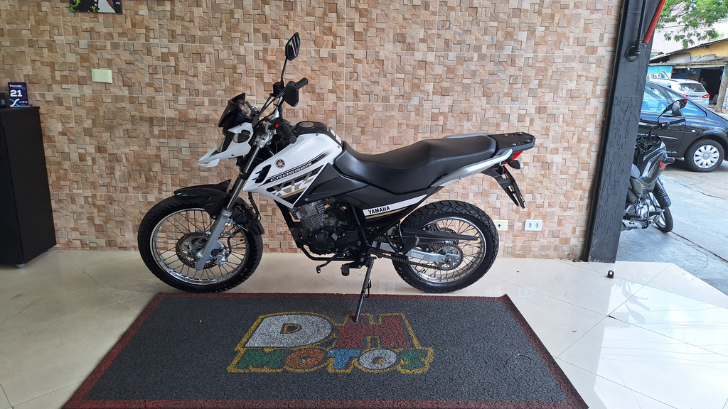 Yamaha XTZ Branco