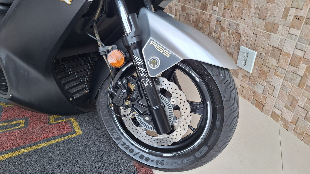Kymco DOWNTOWN Prata