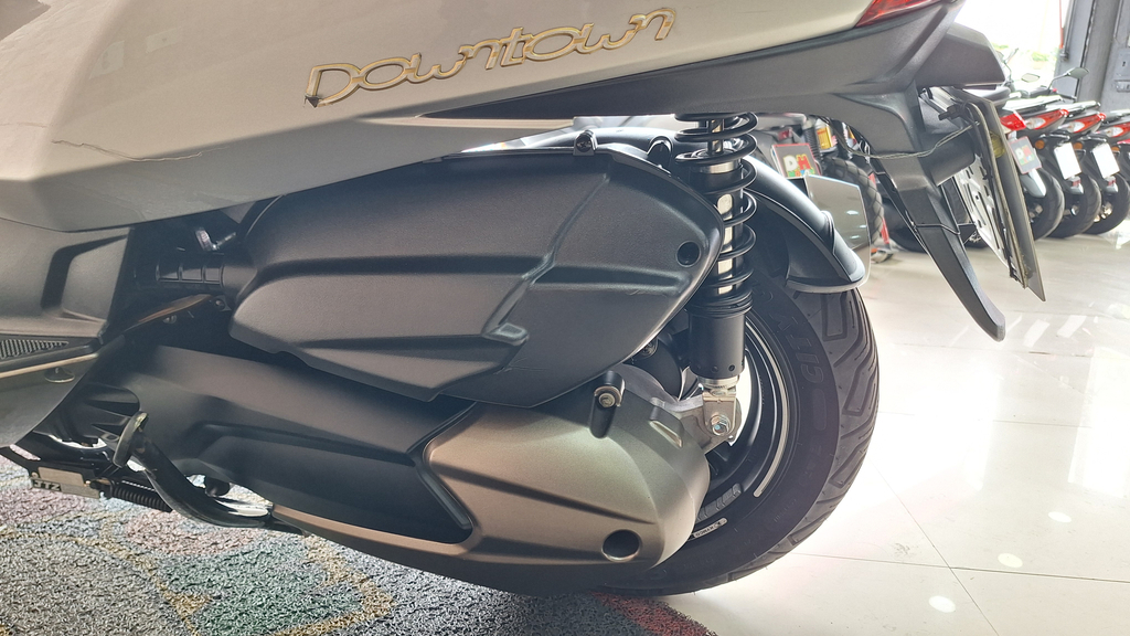 Kymco DOWNTOWN Prata
