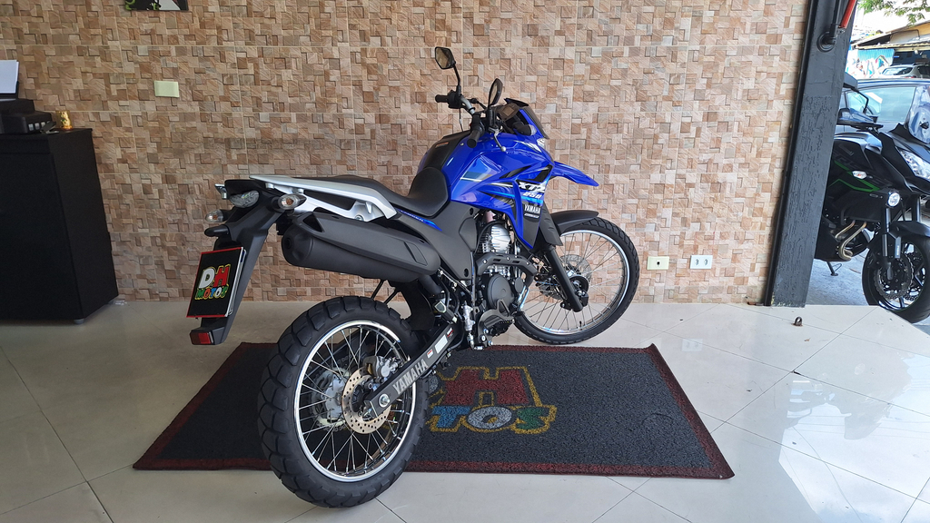 Yamaha XTZ Azul