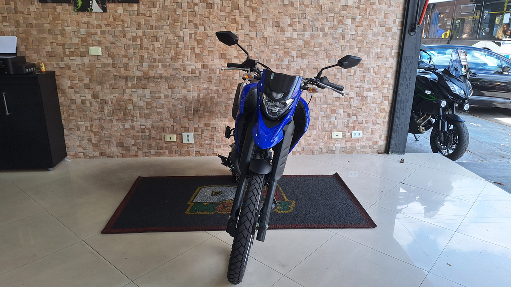 Yamaha XTZ Azul