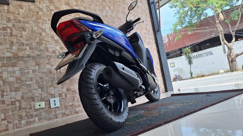 Yamaha FLUO Azul
