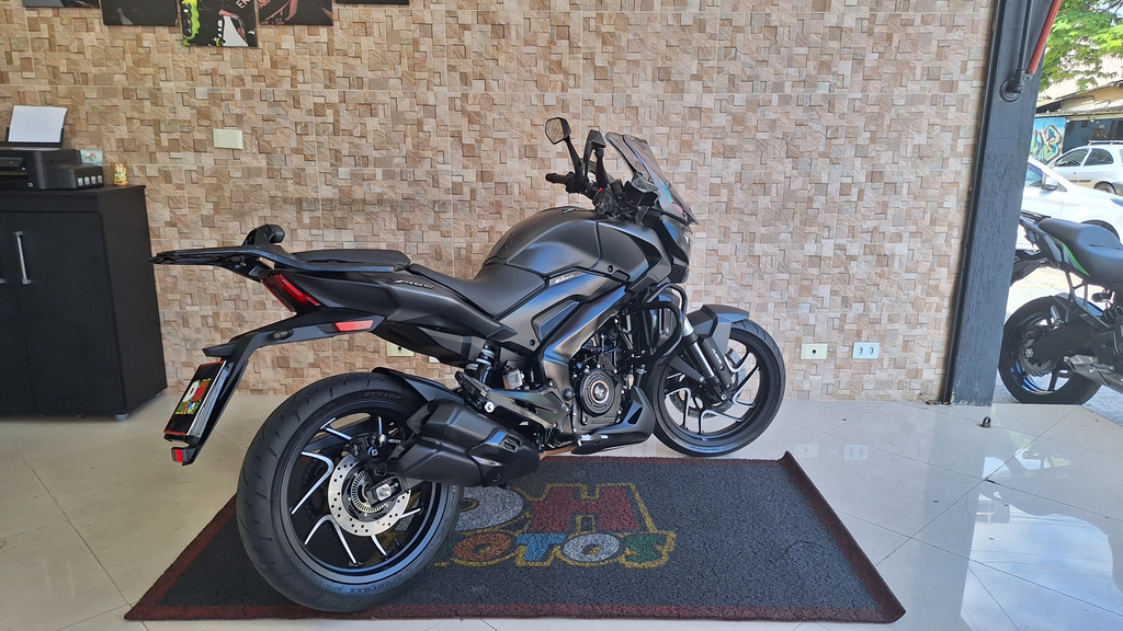 Bajaj DOMINAR Preto