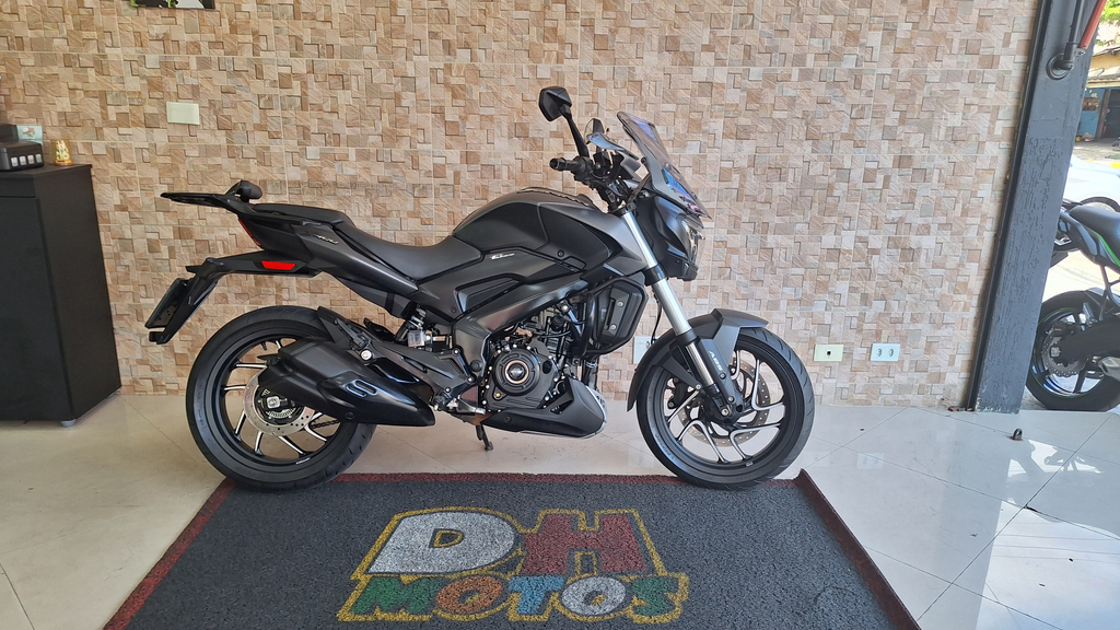 Bajaj DOMINAR Preto