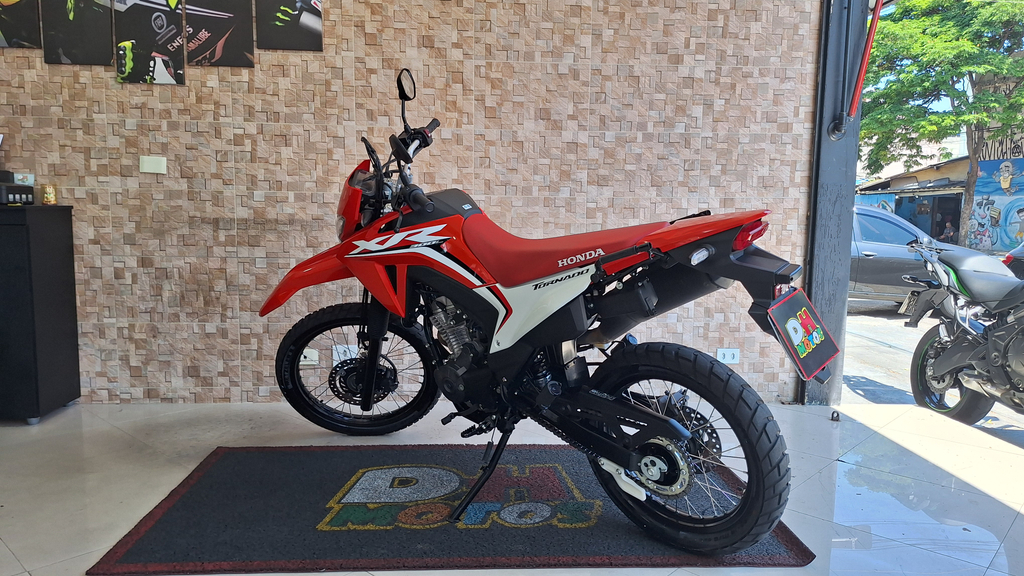 Honda XR 300L Vermelho