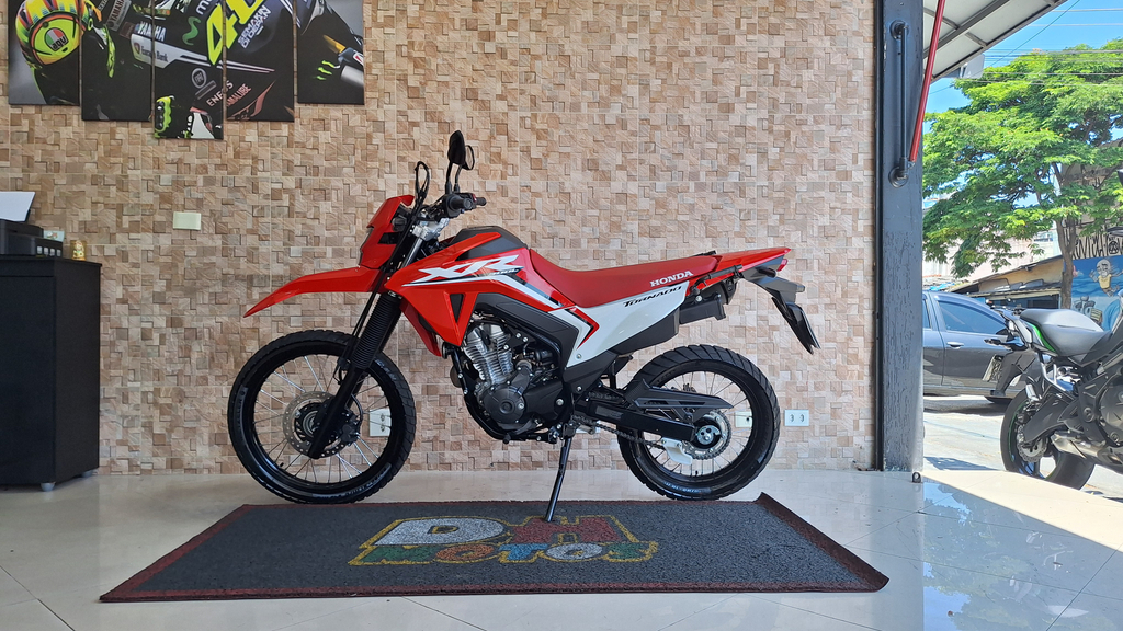 Honda XR 300L Vermelho
