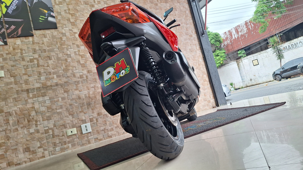 Yamaha XMAX Vermelho