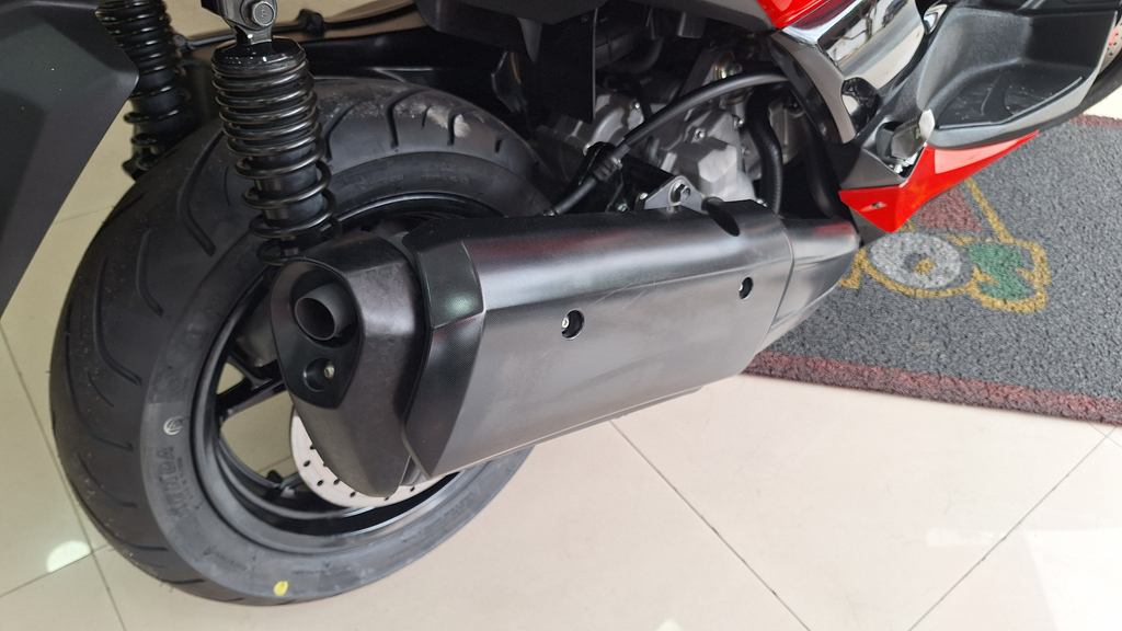 Yamaha XMAX Vermelho